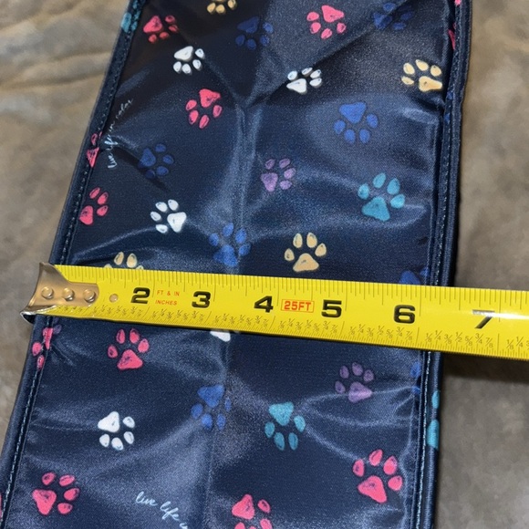 Lug Runner 1 piece Tote in Paws Navy - Picture 12 of 12